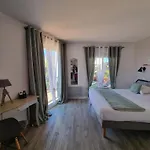 Otel Amadour 2*