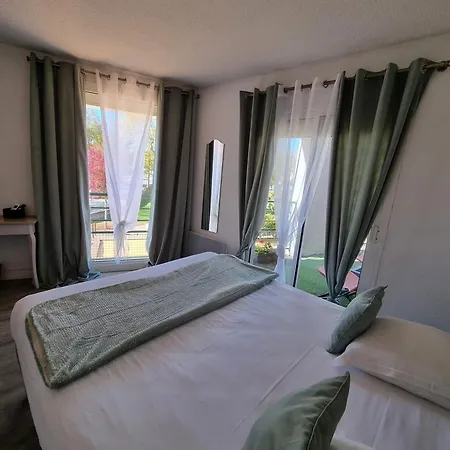 Amadour Hotel 2*